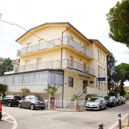 Hotel Lagomaggio Rimini Luaran gambar