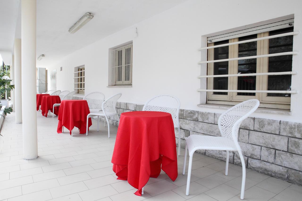 Hotel Lagomaggio Rimini Luaran gambar