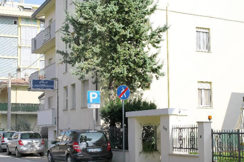Hotel Lagomaggio Rimini Luaran gambar