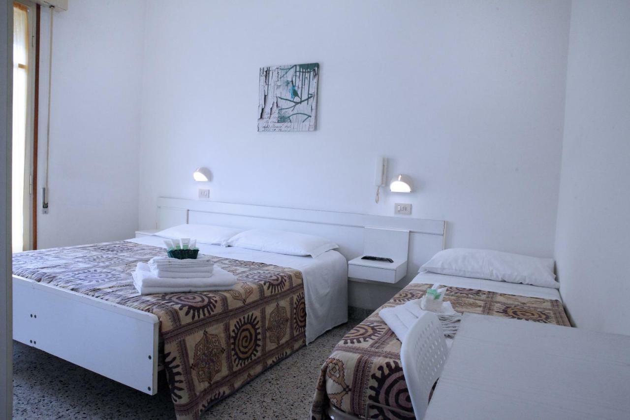 Hotel Lagomaggio Rimini Luaran gambar